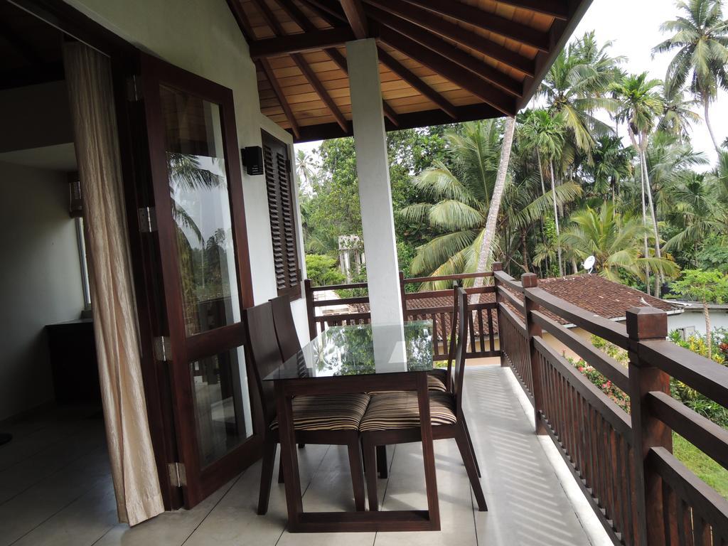 The Residence Bentota Bagian luar foto